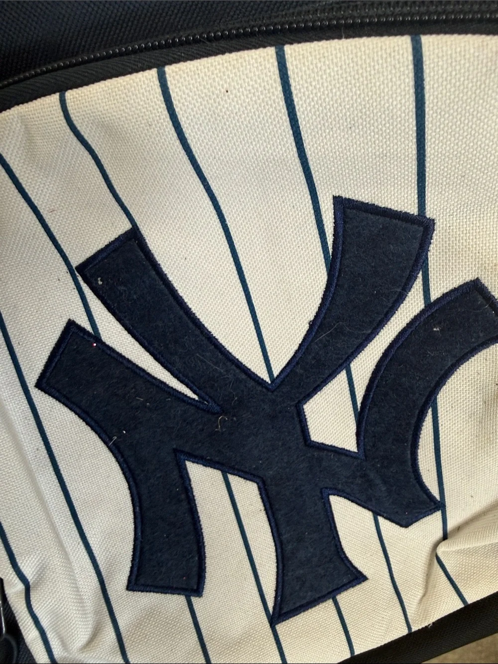 NY YANKEES!  Navy & White Pinstripe Backpack - Official Team Logo